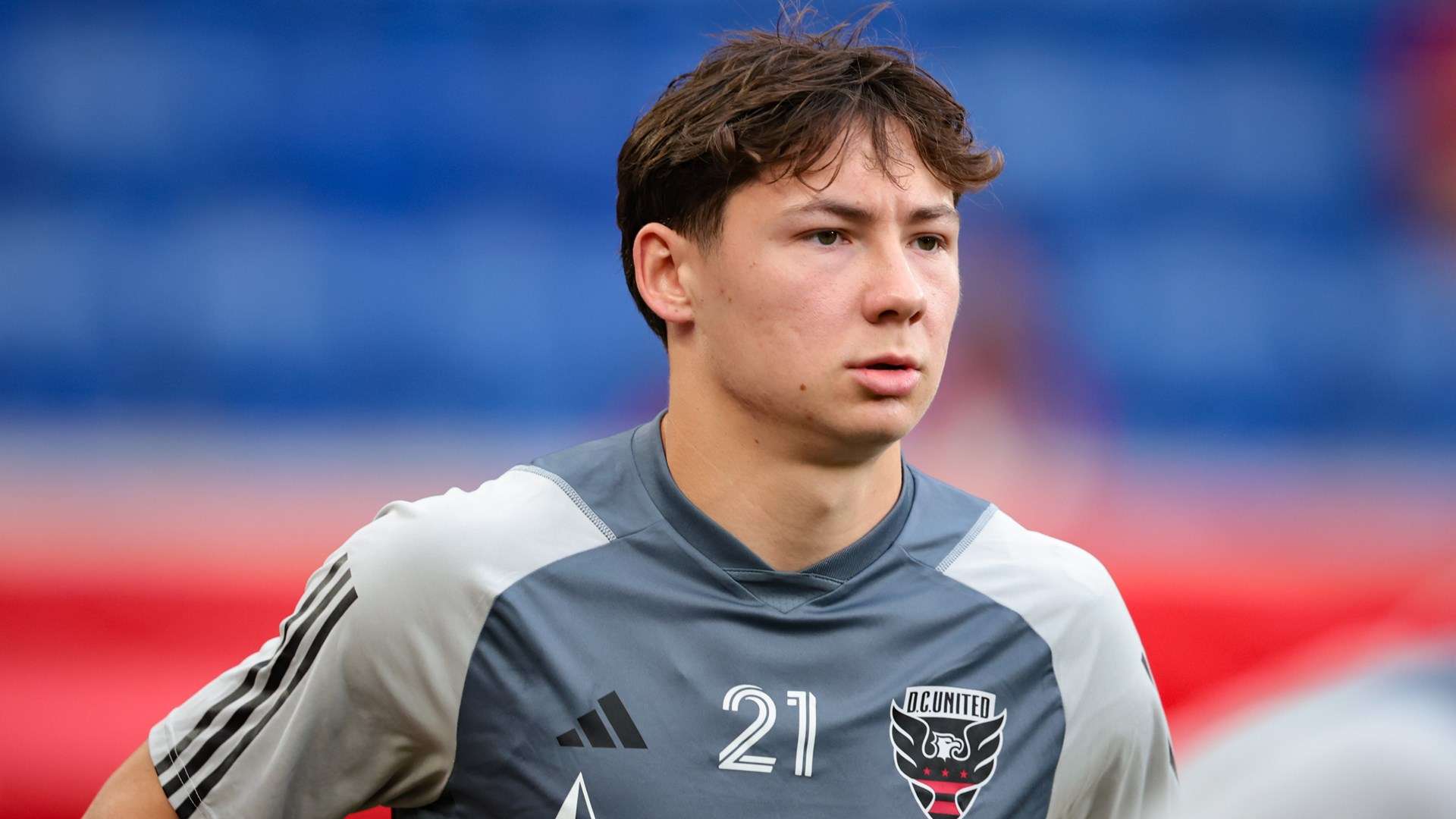 讓他得以與 讓他得以與