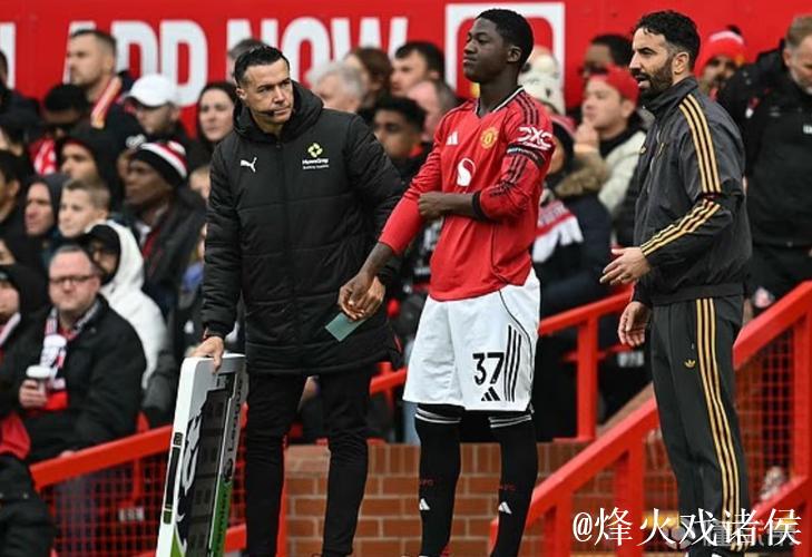 电讯报：曼联内部有人对梅努的可能离队感到非常不安