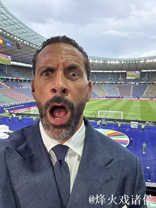 费迪南德：疯狂的比赛！站在防守球员的角度我肯定会崩溃