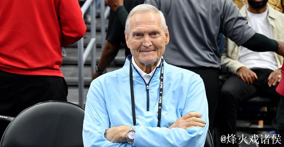 卡特比卢普斯入选名人堂 韦斯特第三次获此殊荣